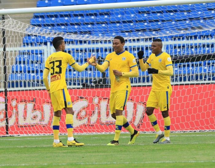 فرحة لاعبي التعاون 
