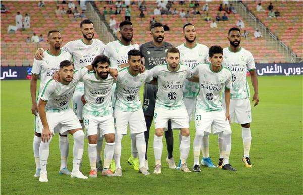 لاعبو الأهلي