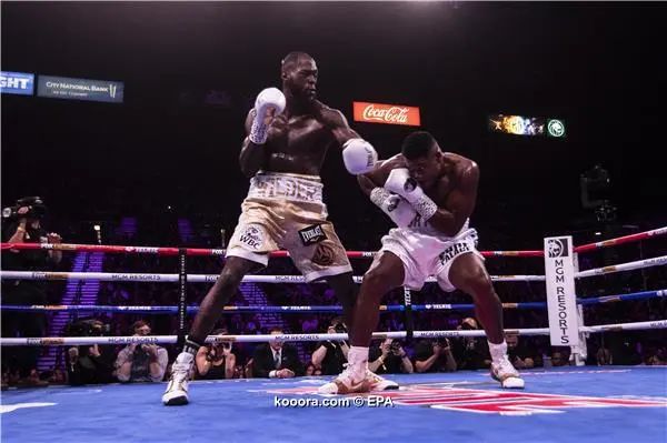 ?i=epa%2fathletics%2f2019-11%2f2019-11-24-08021294_epa