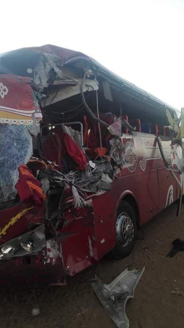 حافلة الفريق بعد الحادث