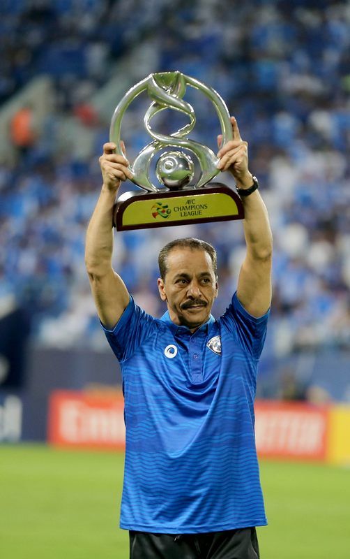 من تتويج الهلال