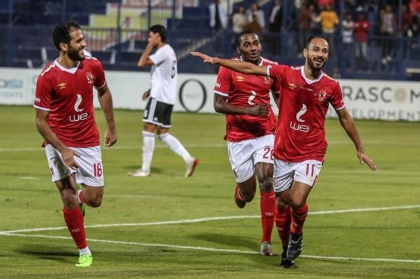 لاعبو الأهلي