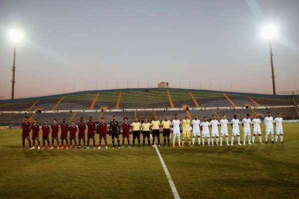 قبل انطلاق المباراة