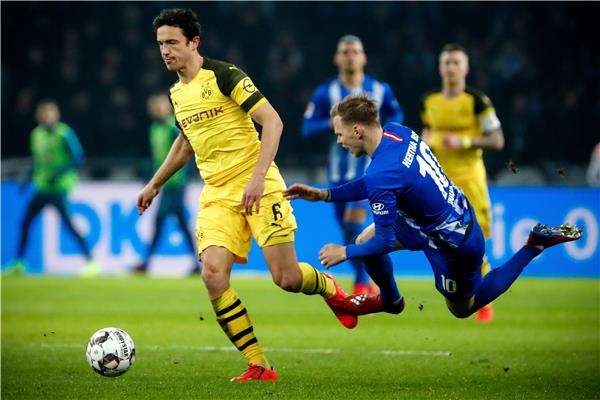 هيرتا برلين وبوروسيا دورتموند 