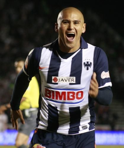 2010-12-06t033115z_01_mex69_rtridsp_3_soccer-latam_reuters