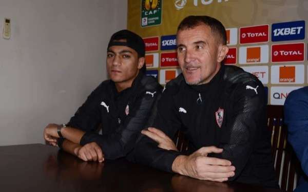 ميتشو ومصطفى محمد في المؤتمر الصحفي