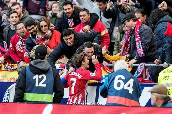 ?i=epa%2fsoccer%2f2018-12%2f2018-12-08%2f2018-12-08-07217020_epa