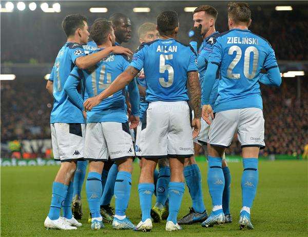 لاعبو نابولي