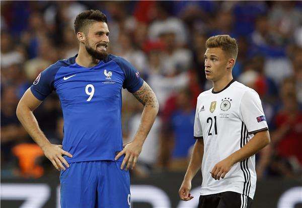 جيرو من مباراة ألمانيا في يورو 2016