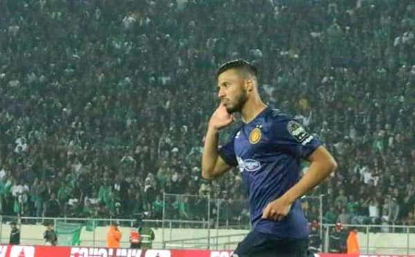  أنيس البدري بعد تسجيله الهدف الأول