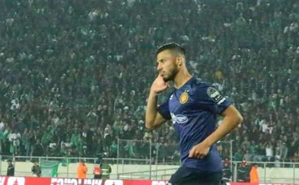 أنيس البدري بعد تسجيله الهدف الأول