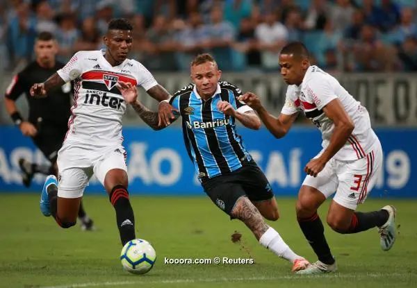 ?i=reuters%2f2019-12-01%2f2019-12-01t223945z_545001704_rc2mmd9jzrgr_rtrmadp_3_soccer-brazil-gre-sao-report_reuters