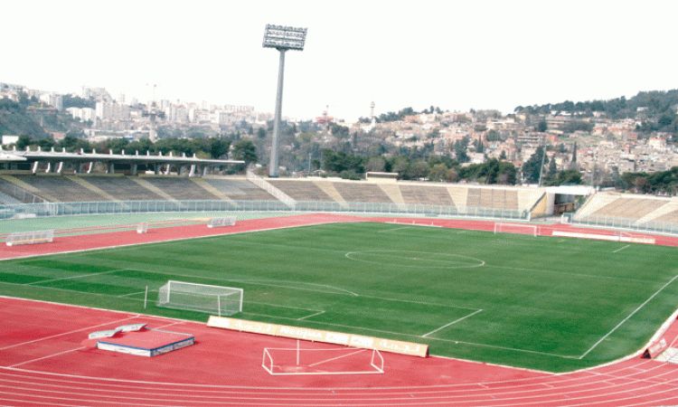  ملعب الشهيد حملاوي