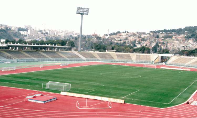  ملعب الشهيد حملاوي