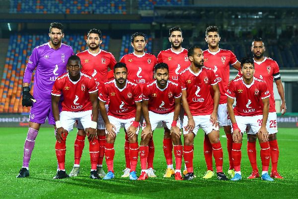 لاعبو الأهلي