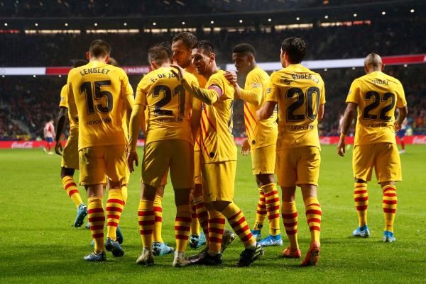 لاعبو برشلونة