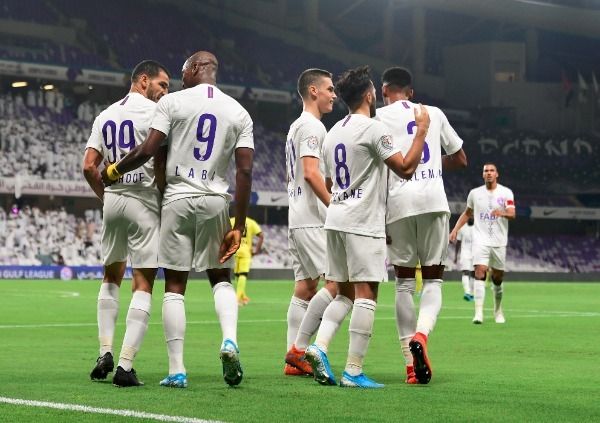 لاعبو العين