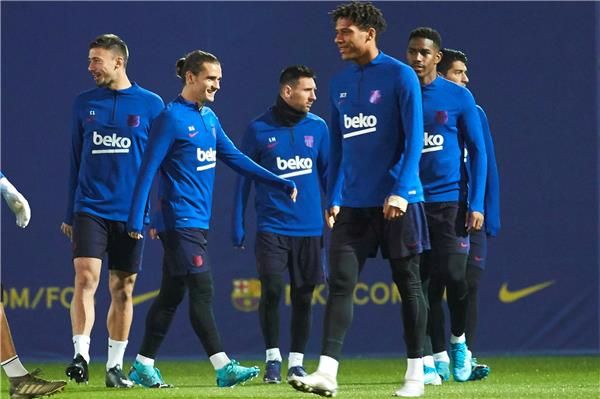 لاعبو برشلونة