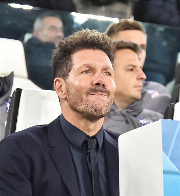 دييجو سيميوني مدرب أتلتيكو مدريد