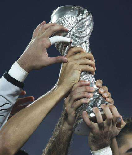 2010-12-05t211241z_01_yem08_rtridsp_3_soccer-gulf_reuters