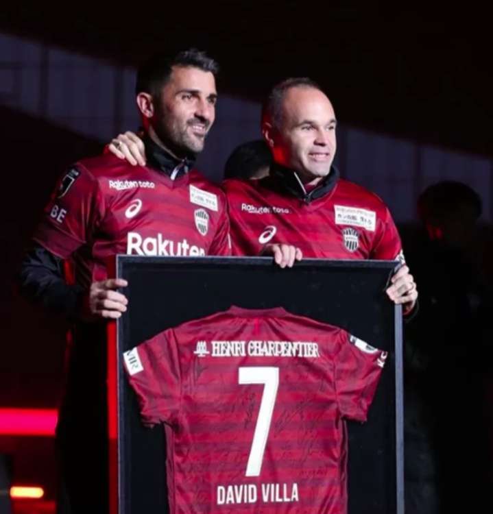 إنييستا وفيا