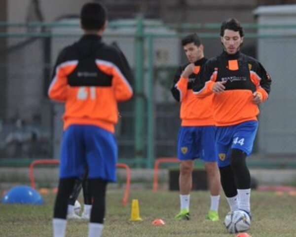 من تدريبات القادسية 