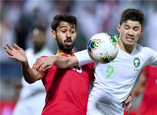 من اللقاء النهائي بين البحرين والسعودية