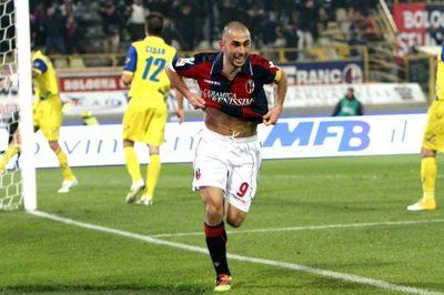 دي فايو يحتفل بعد تسجيله الهدف