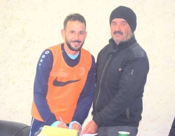 شهابات والعجلوني بعد التوقيع