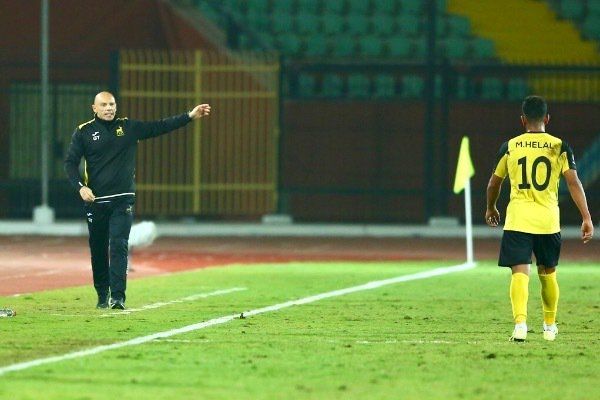 تاكيس جونياس