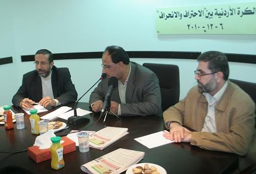 الاعلامي المميز محمد قدري حسن الى جانب رئيس تحرير جريدة السبيل عاطف الجولاني