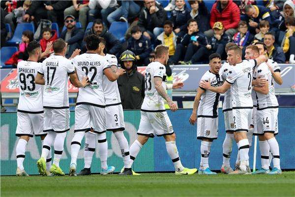 لاعبو بارما