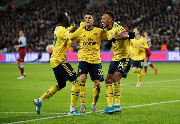 لاعبو آرسنال