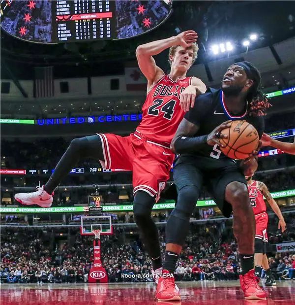 ?i=epa%2fbasketball%2f2019-12%2f2019-12-15-08072464_epa