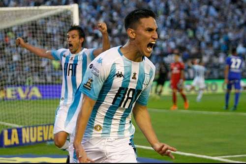 لاعبو فريق راسينج 