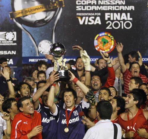 2010-12-09t033243z_01_ast24_rtridsp_3_soccer-latam_reuters