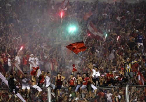 2010-12-09t033036z_01_ast23_rtridsp_3_soccer-latam_reuters