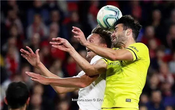 ?i=epa%2fsoccer%2f2019-12%2f2019-12-15%2f2019-12-15-08074129_epa