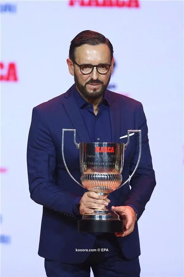 ?i=epa%2fsoccer%2f2019-12%2f2019-12-16%2f2019-12-16-08075331_epa