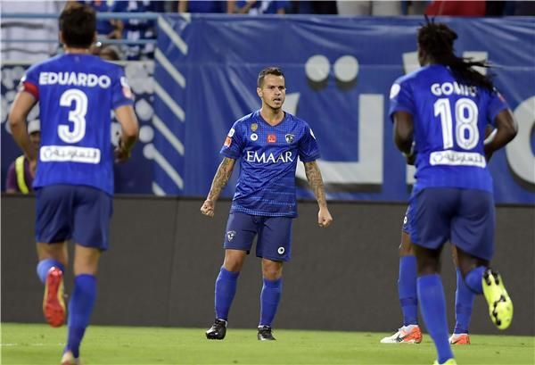 لاعبو الهلال