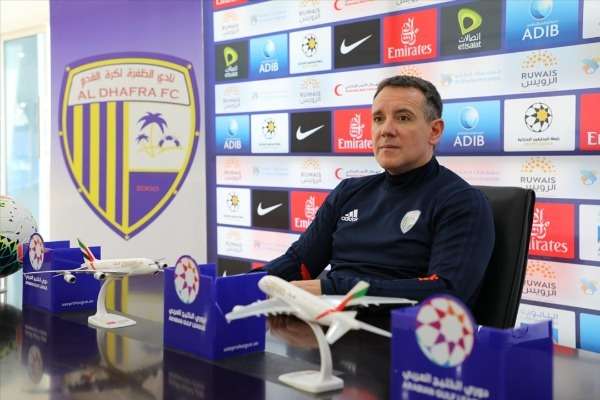 رازوفيتش يتحدث في المؤتمر الصحفي