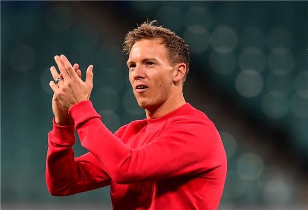 جوليان ناجلسمان