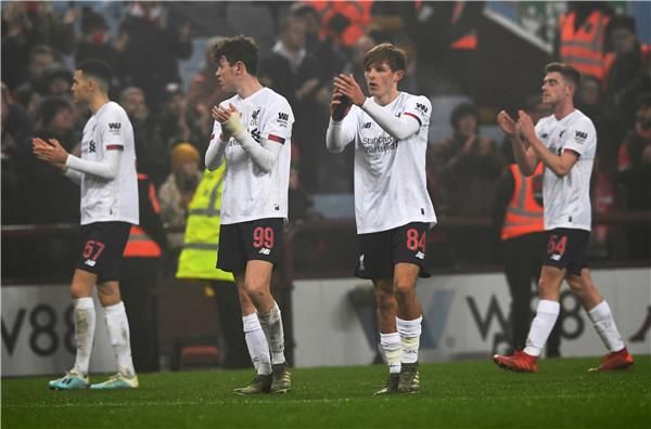 لاعبو ليفربول 