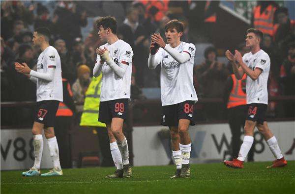 لاعبو ليفربول 