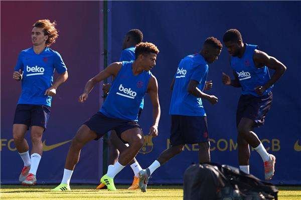 سيميدو في تدريبات برشلونة