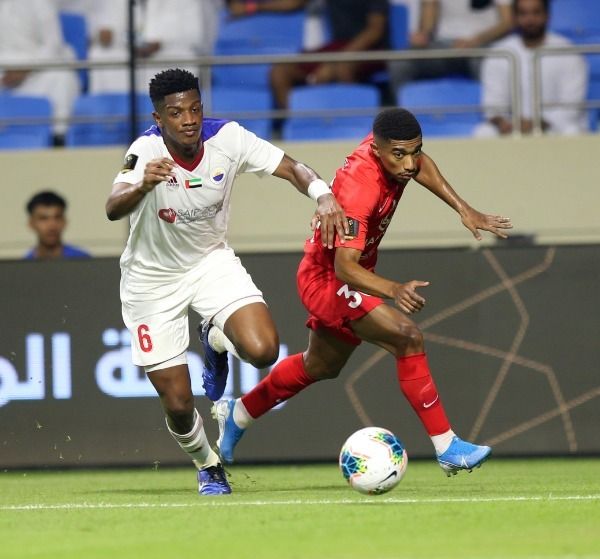 من الدوري الإماراتي