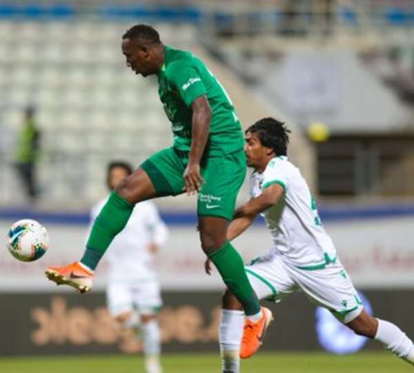 من مباراة خورفكان وشباب الأهلي