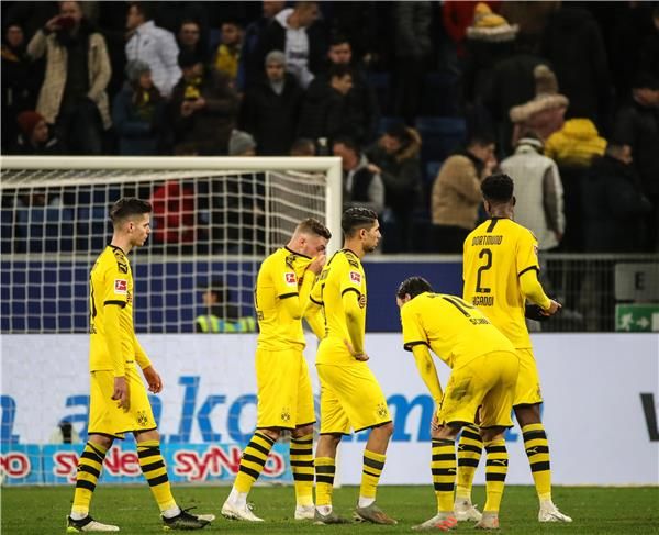 لاعبو بوروسيا دورتموند