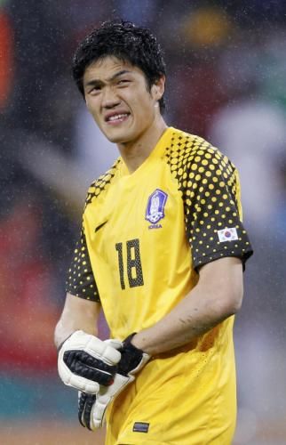 2010-06-26t161541z_01_wca438_rtridsp_3_soccer-world_reuters