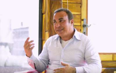 أيمن يونس